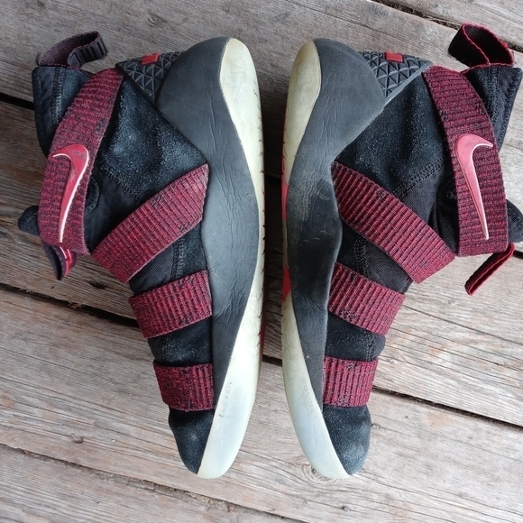 Nike Lebron James Soldier XI 11 Black Red Stardust main image 4